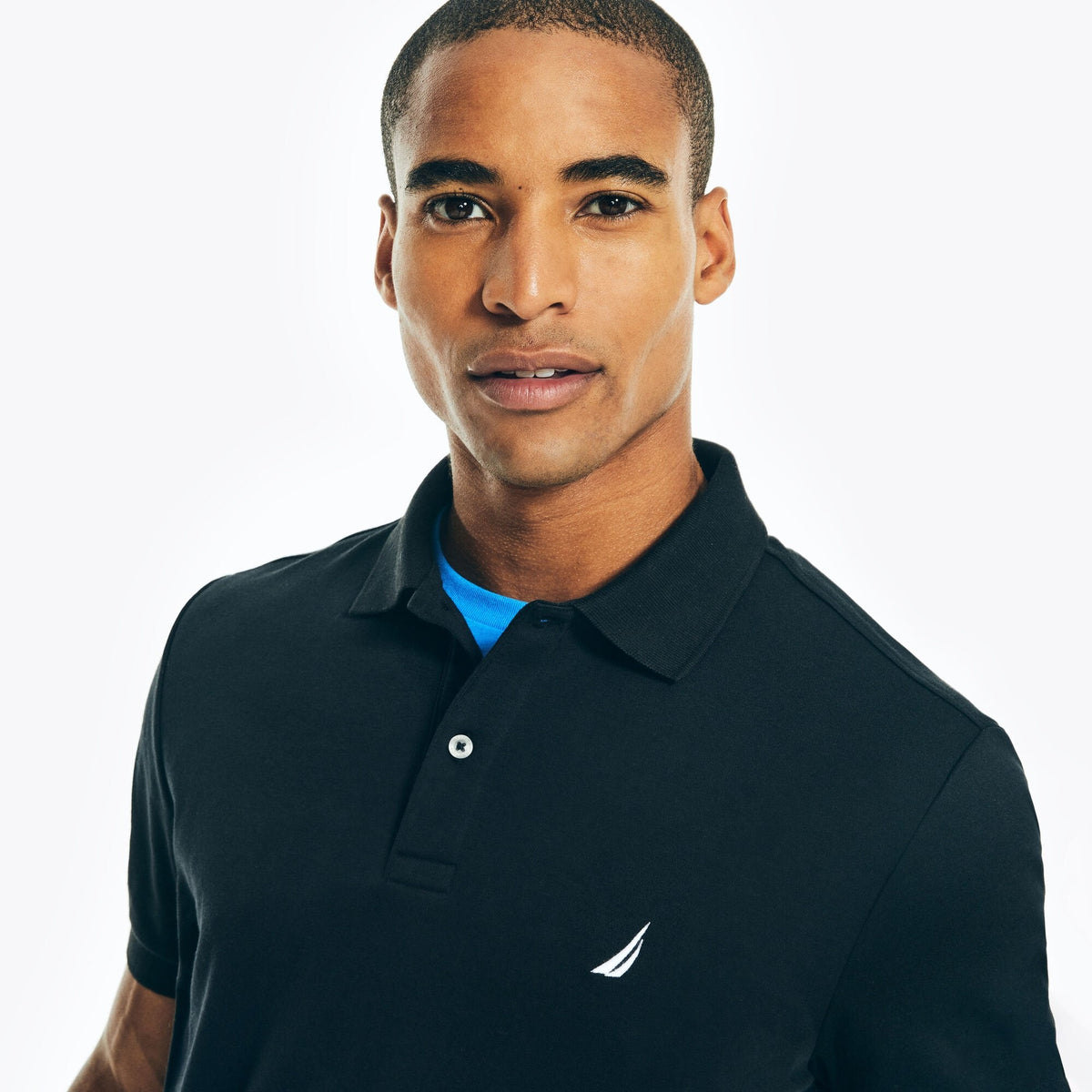 Polo de hombre de corte ajustado