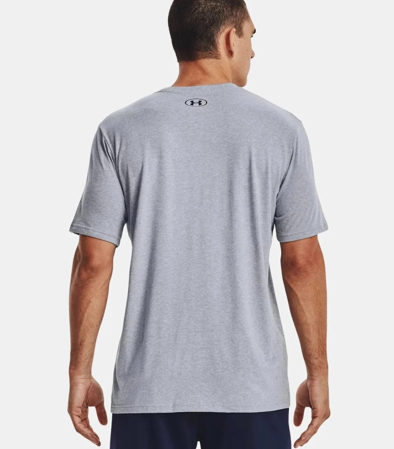 Camiseta de hombre con cuello redondo color gris