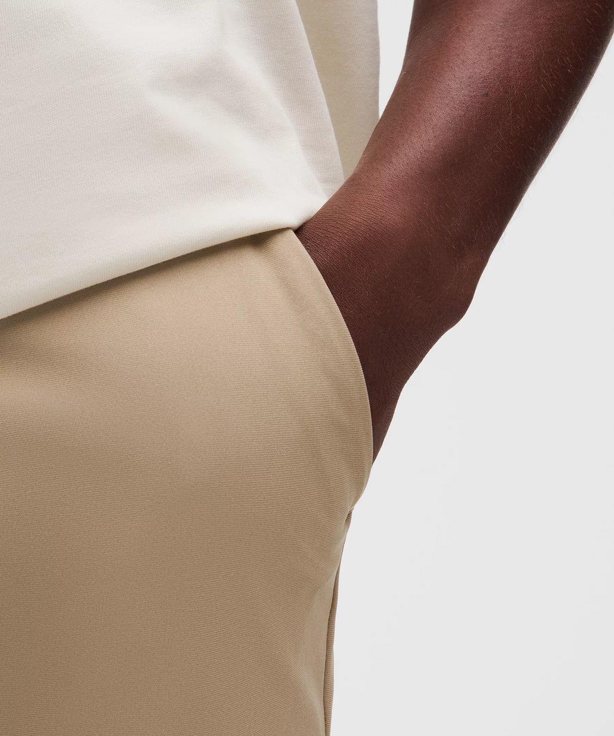 Pantalón de corte ajustado