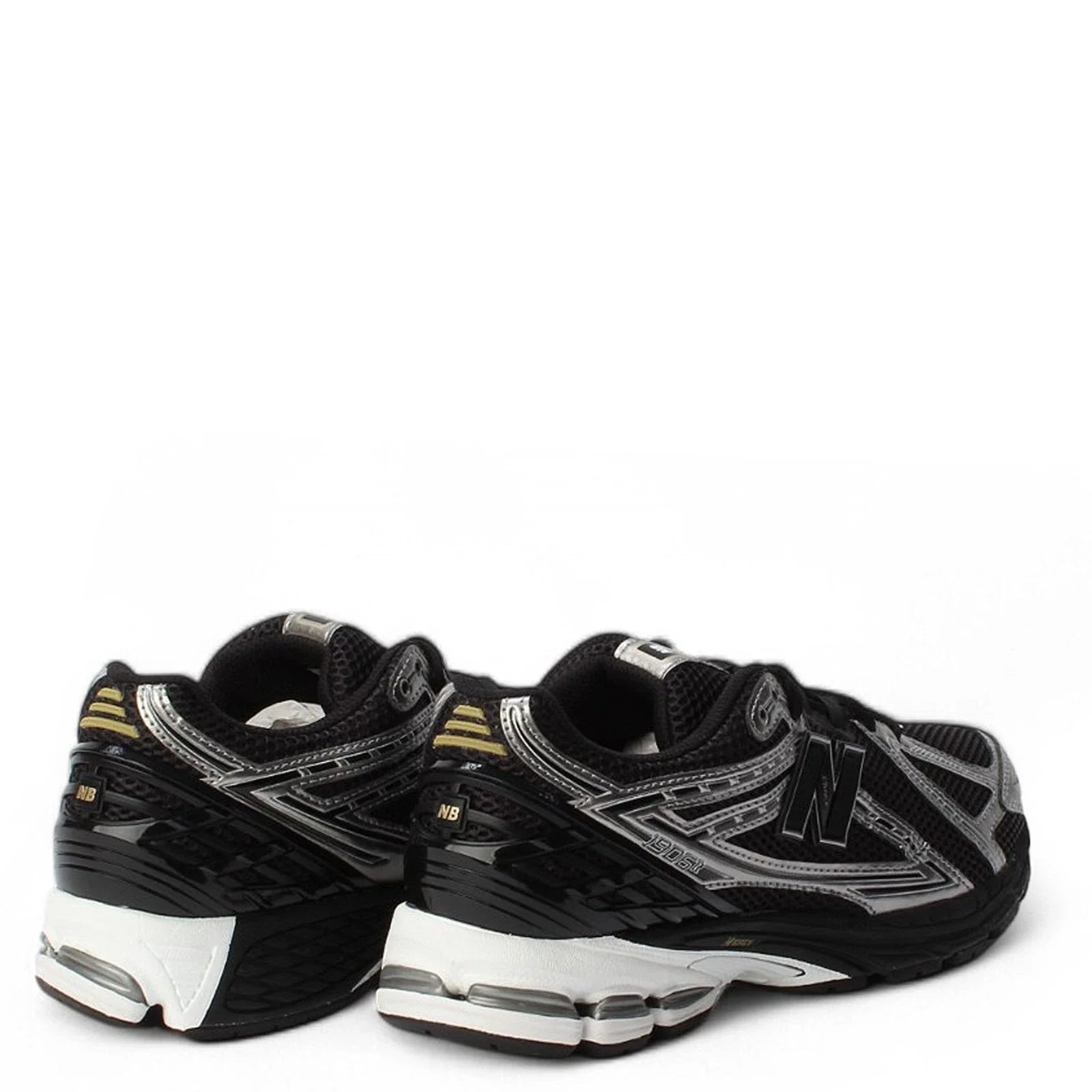 Tenis de hombre con cordones color negro
