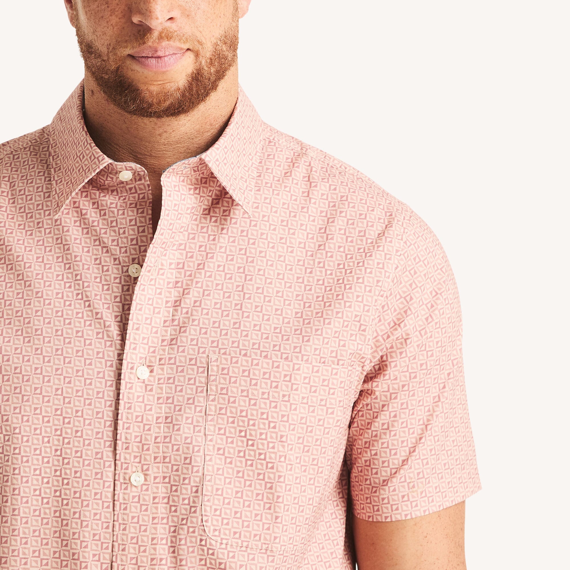 Camisa de hombre de manga corta con estampado