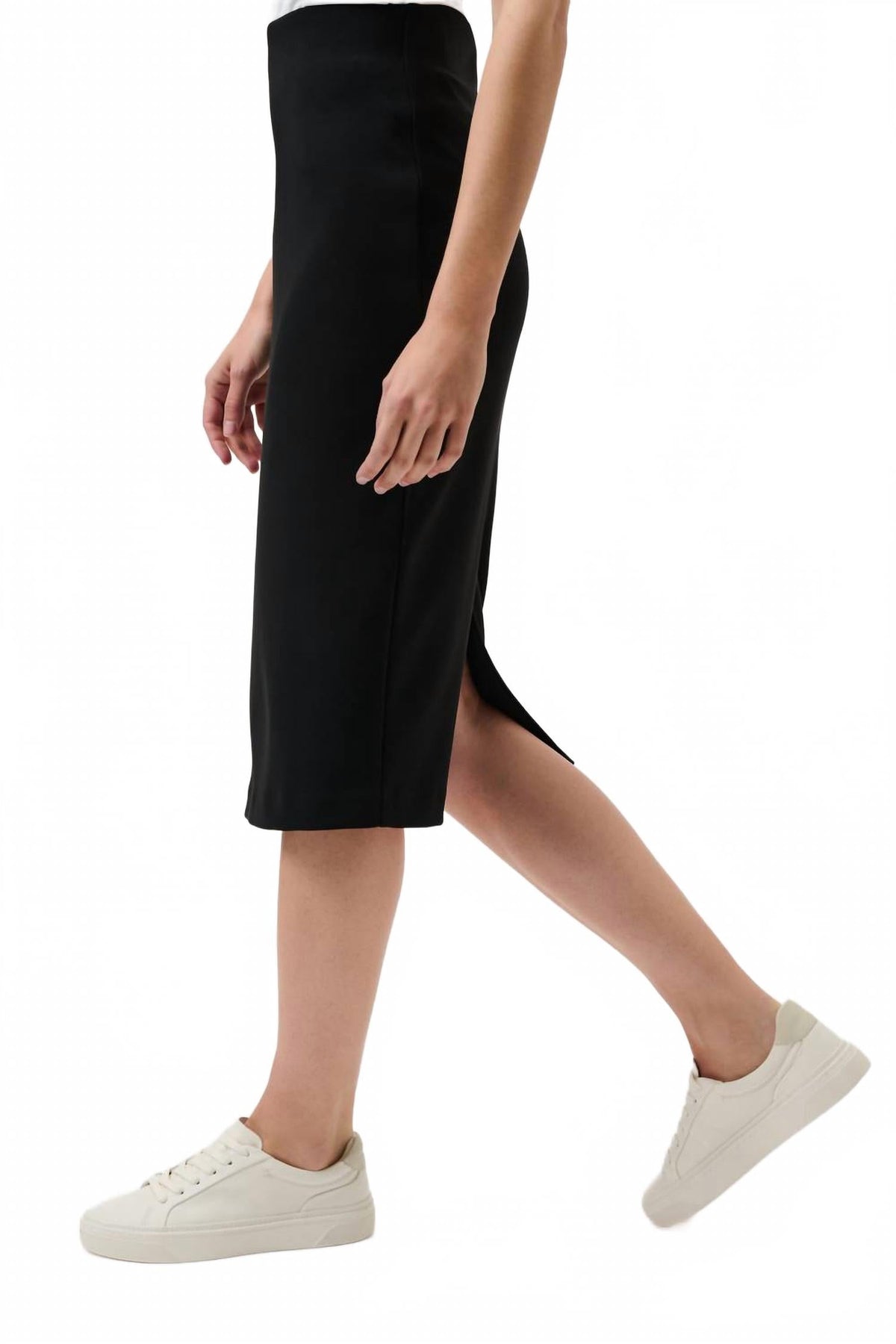 Falda color negro