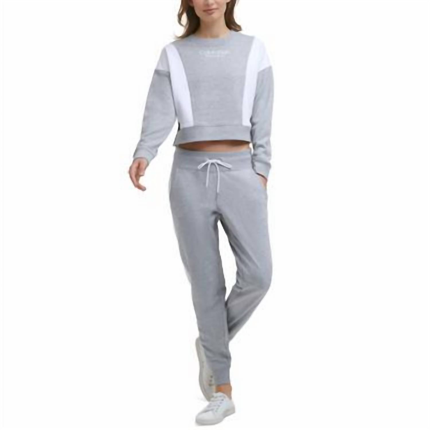 Buzo color gris