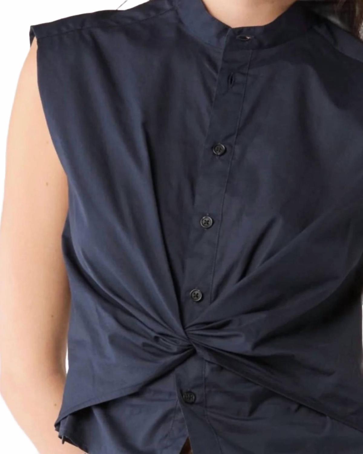 Camisa sin mangas color azul