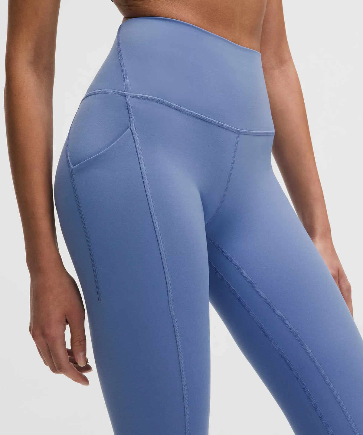 Pantalón de tiro alto