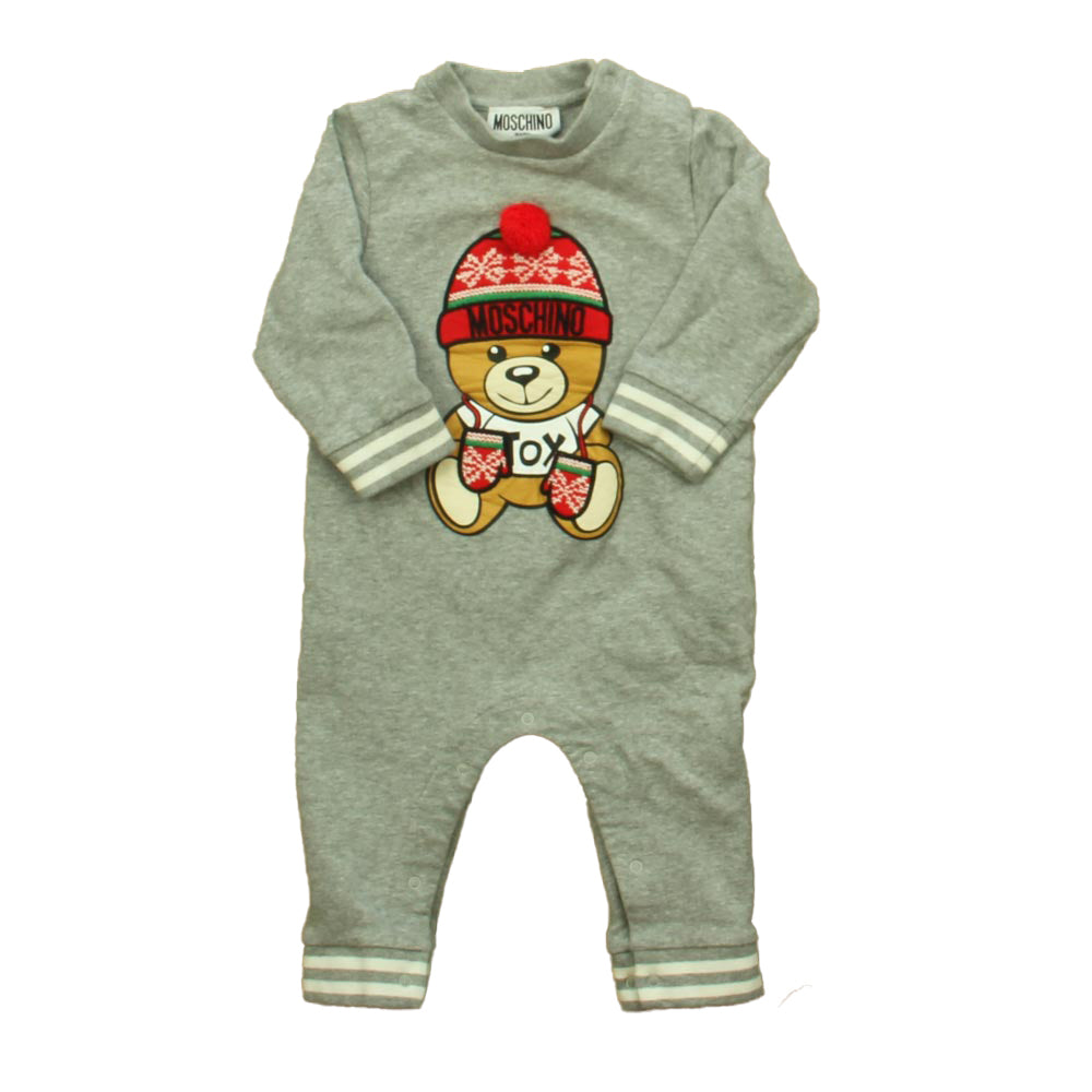 Conjunto de ropa para niño color gris