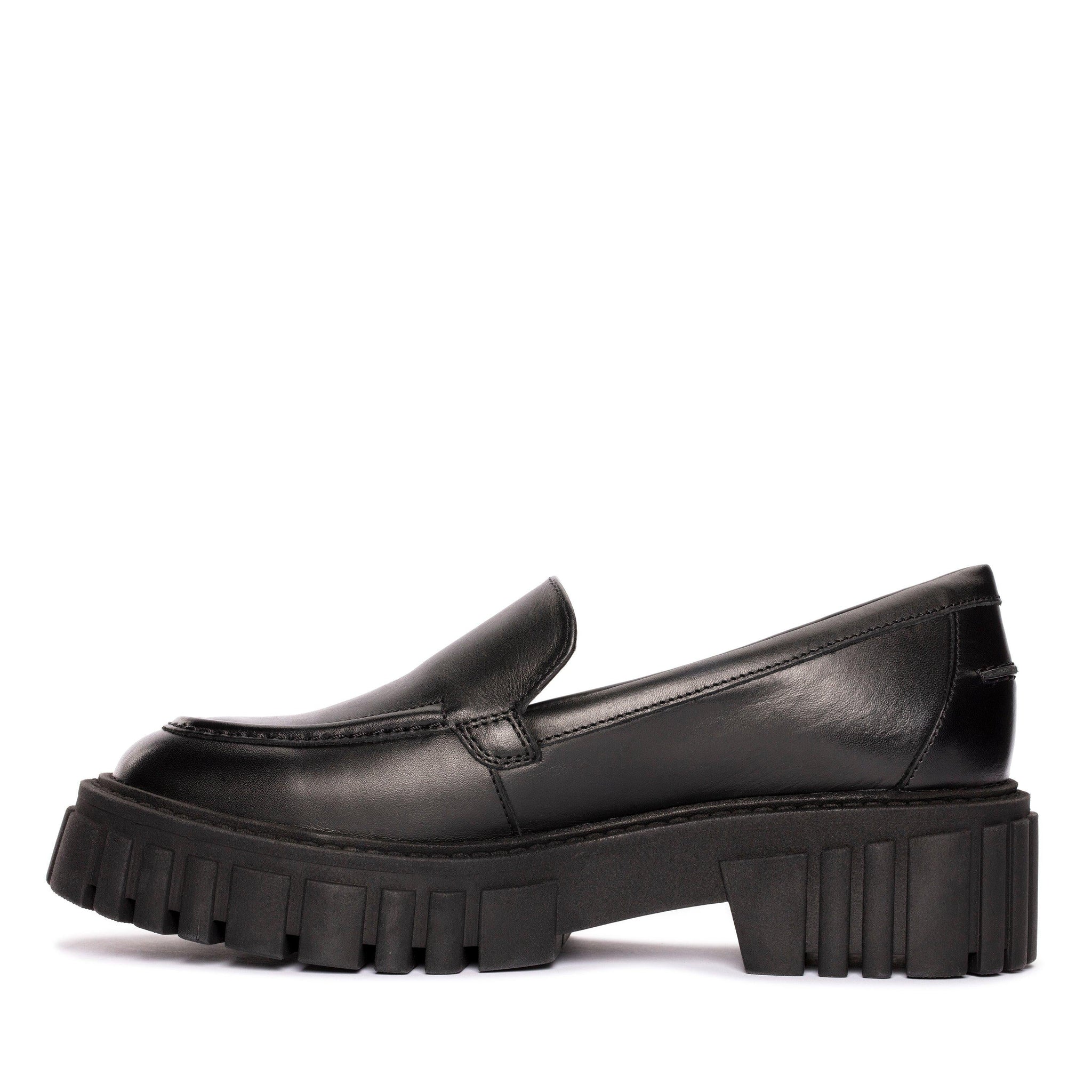Mocasines de cuero color negro