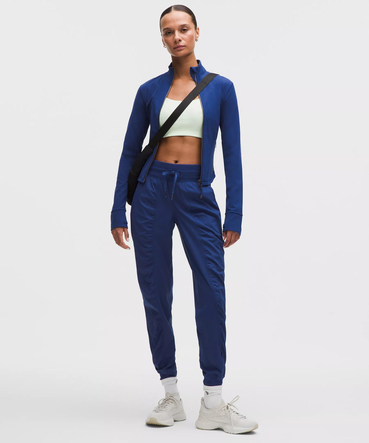 Pantalón deportivo de tiro medio