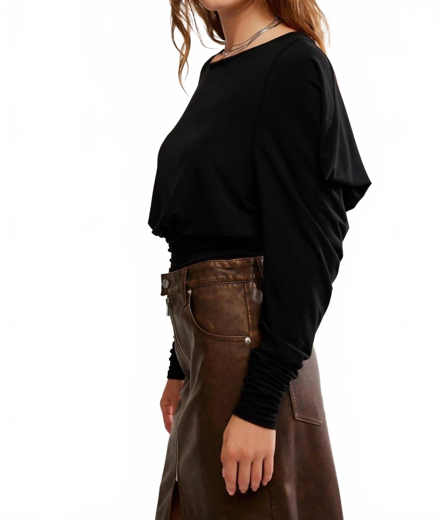 Top de manga larga color negro