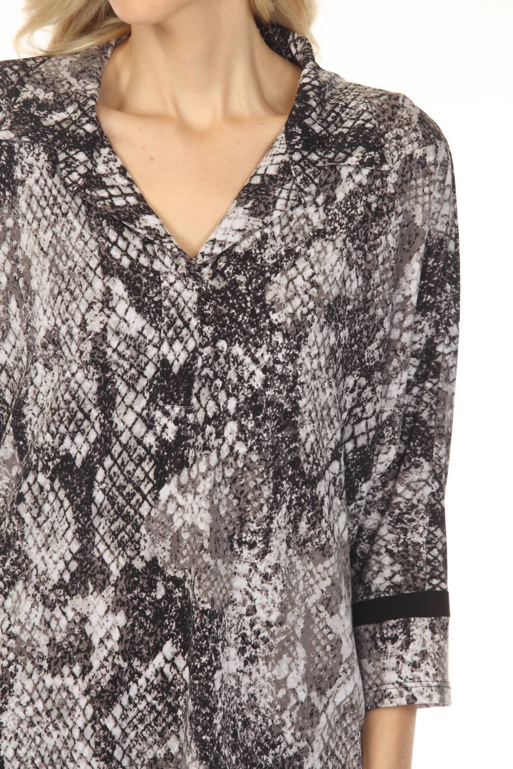Top color negro y gris