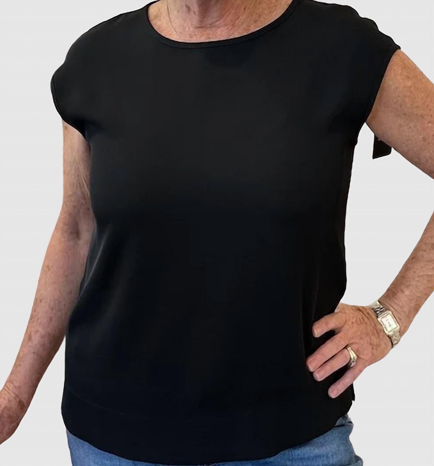 Top color negro