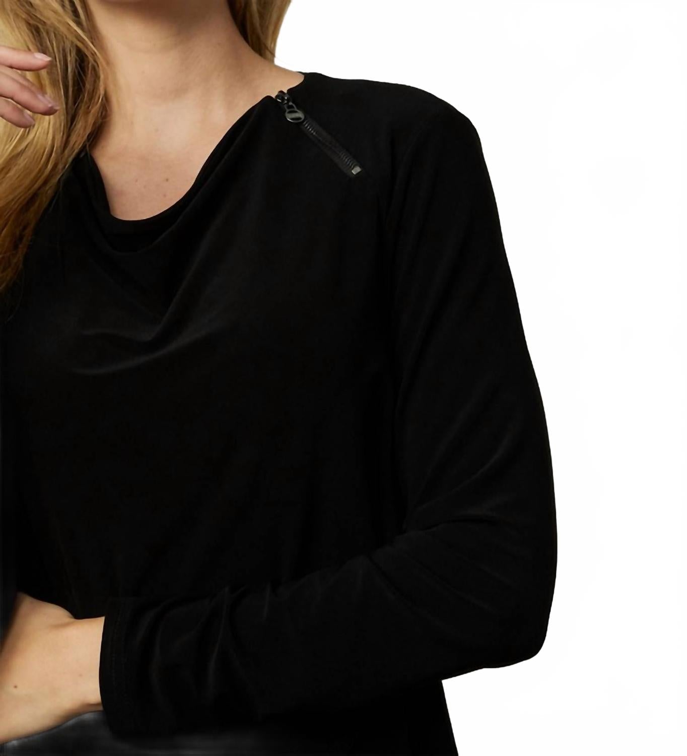 Top de manga larga color negro