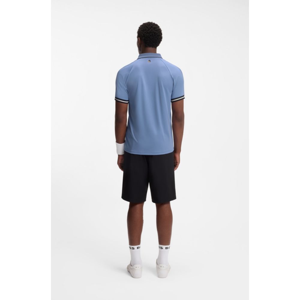 Polo de corte ajustado