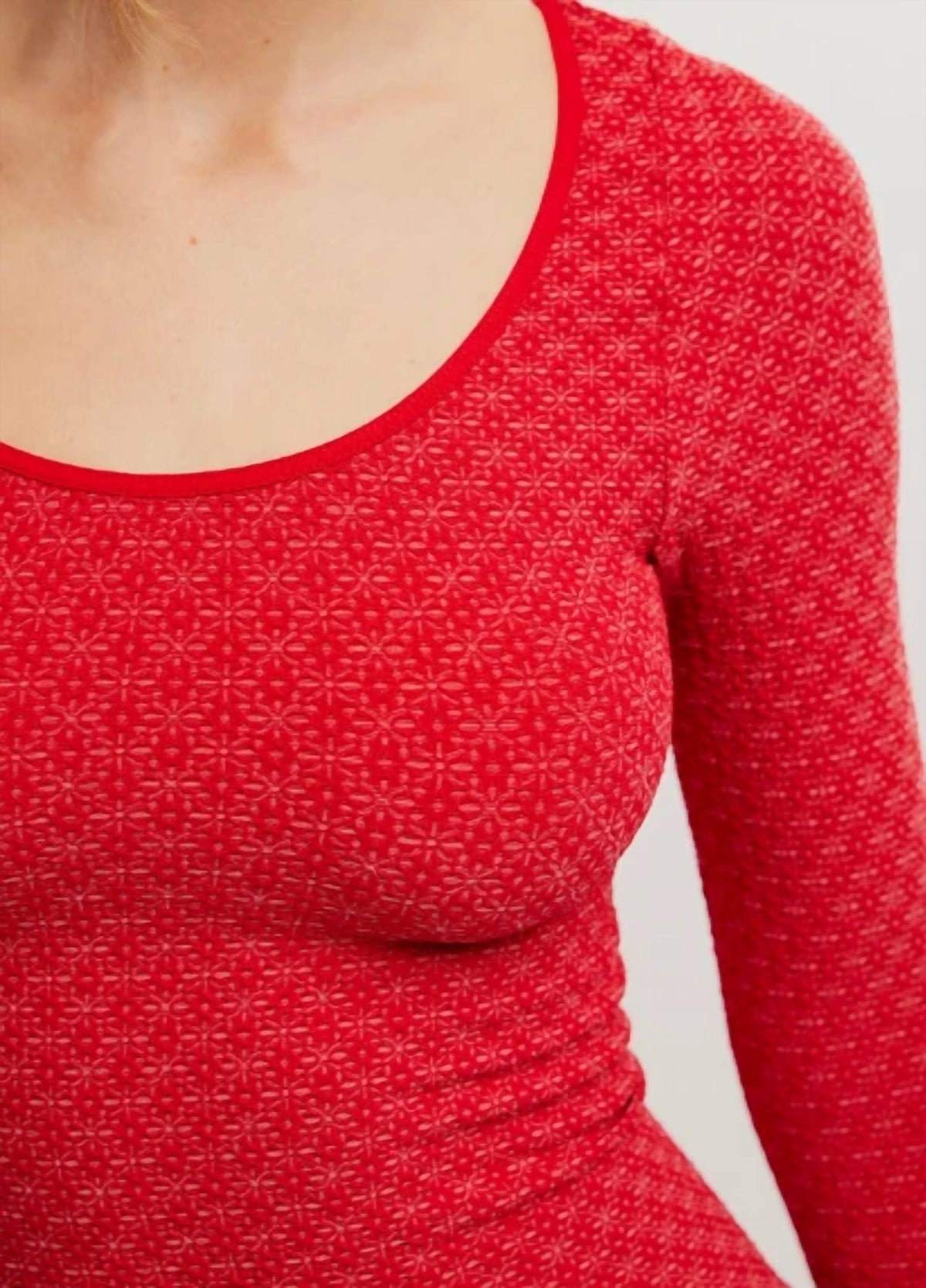 Top de manga larga color rojo