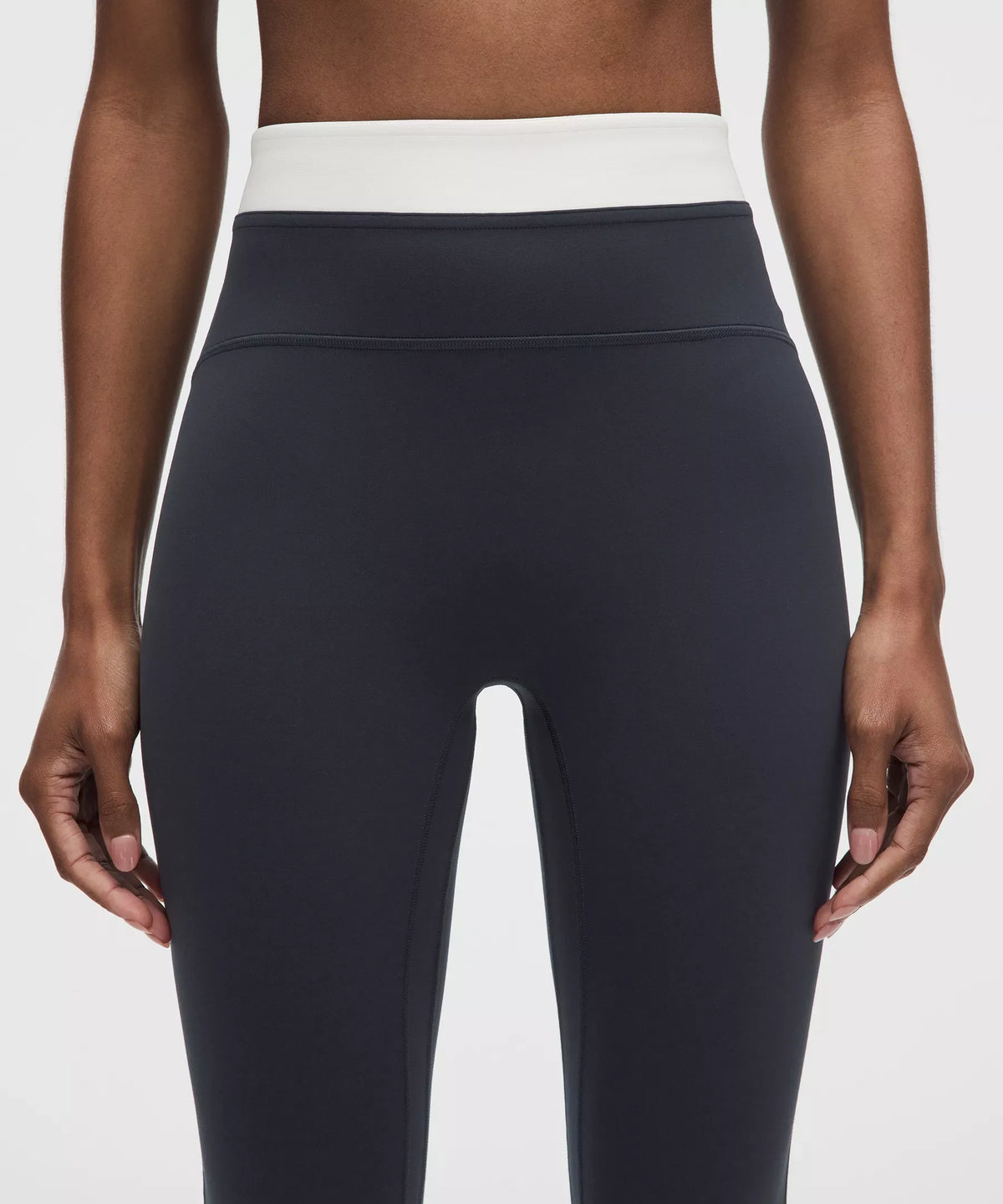 Pantalón de tiro alto