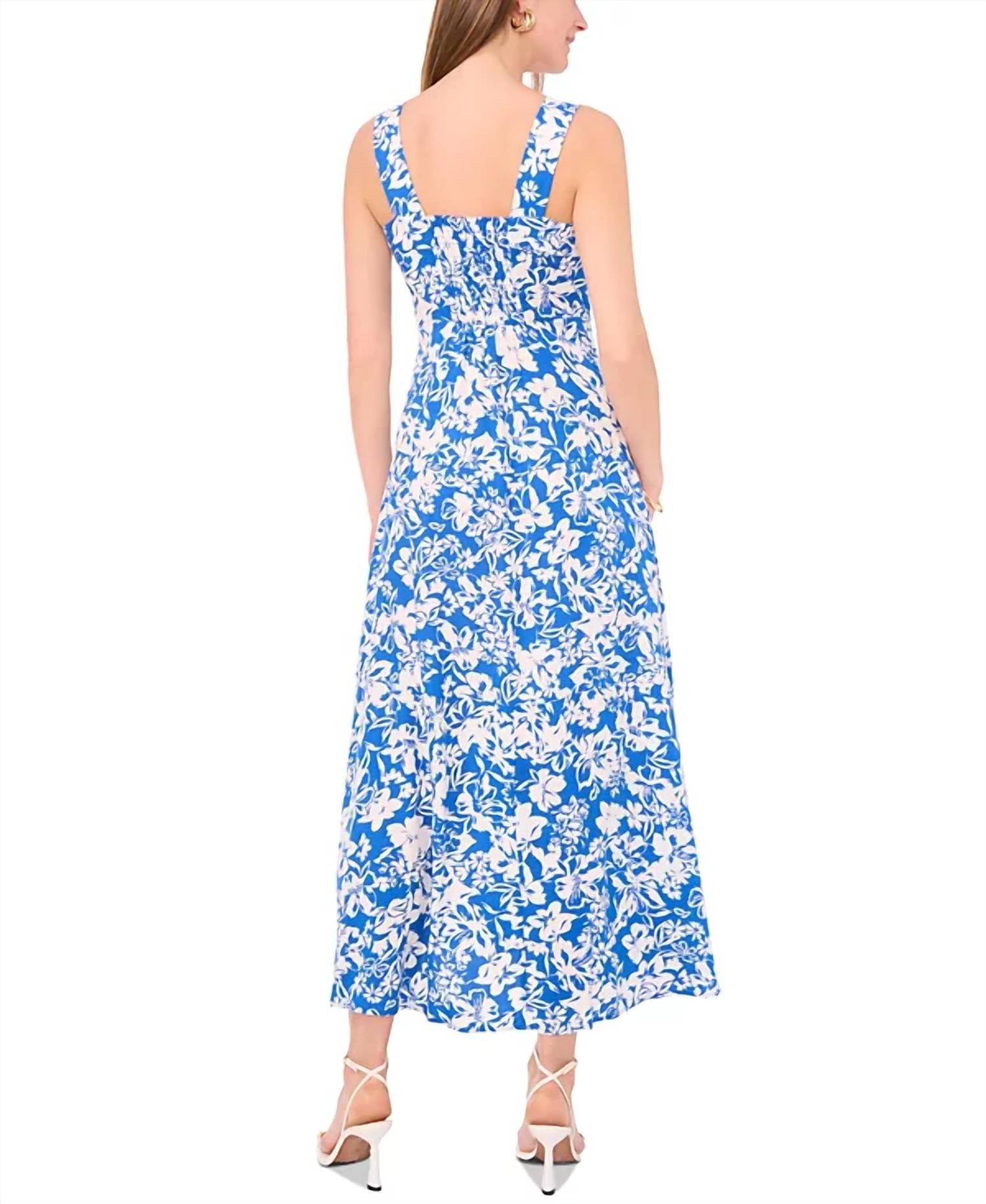 Vestido largo con estampado floral color blanco y azul
