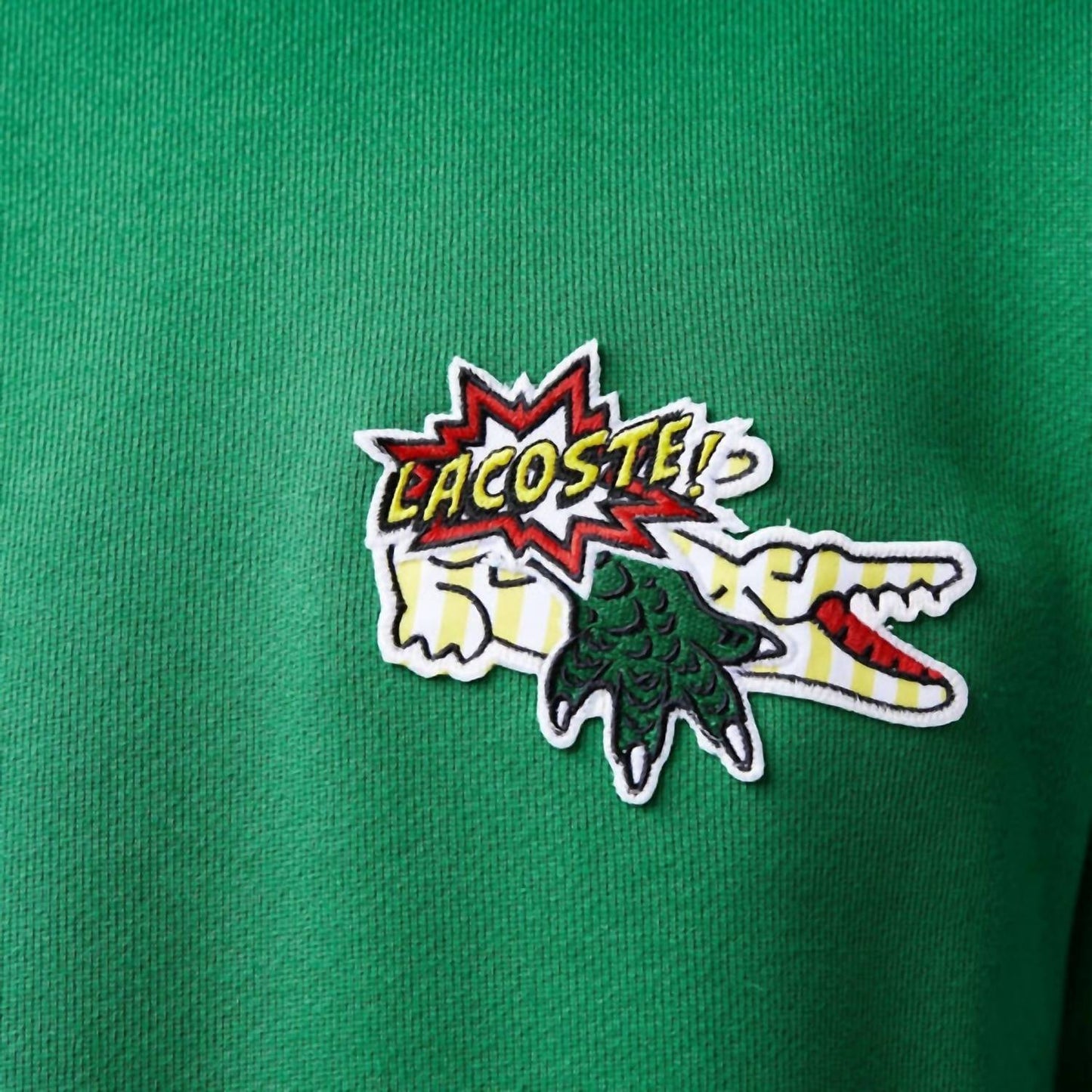 Buzo con cuello redondo color verde