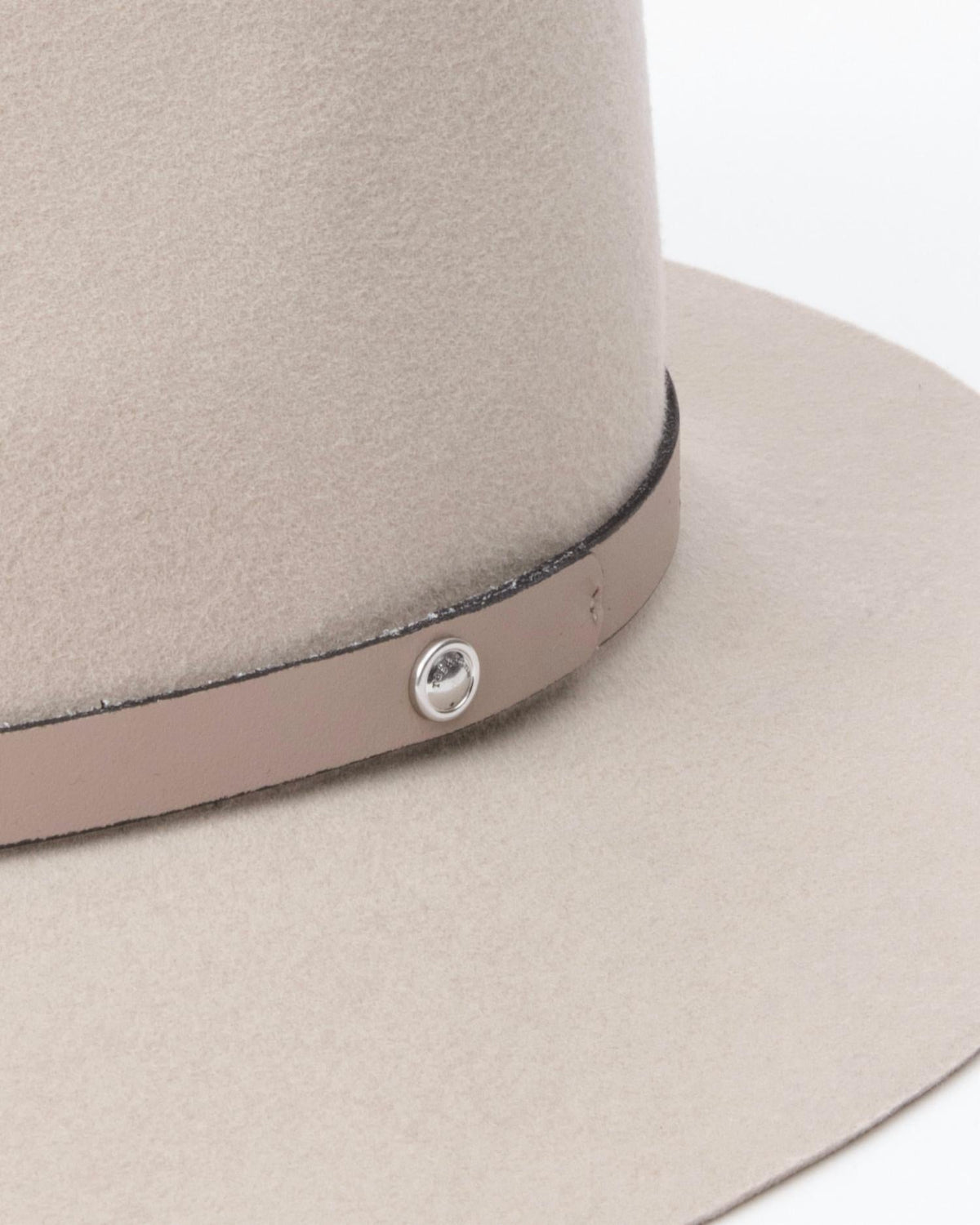 Sombrero de mujer color gris