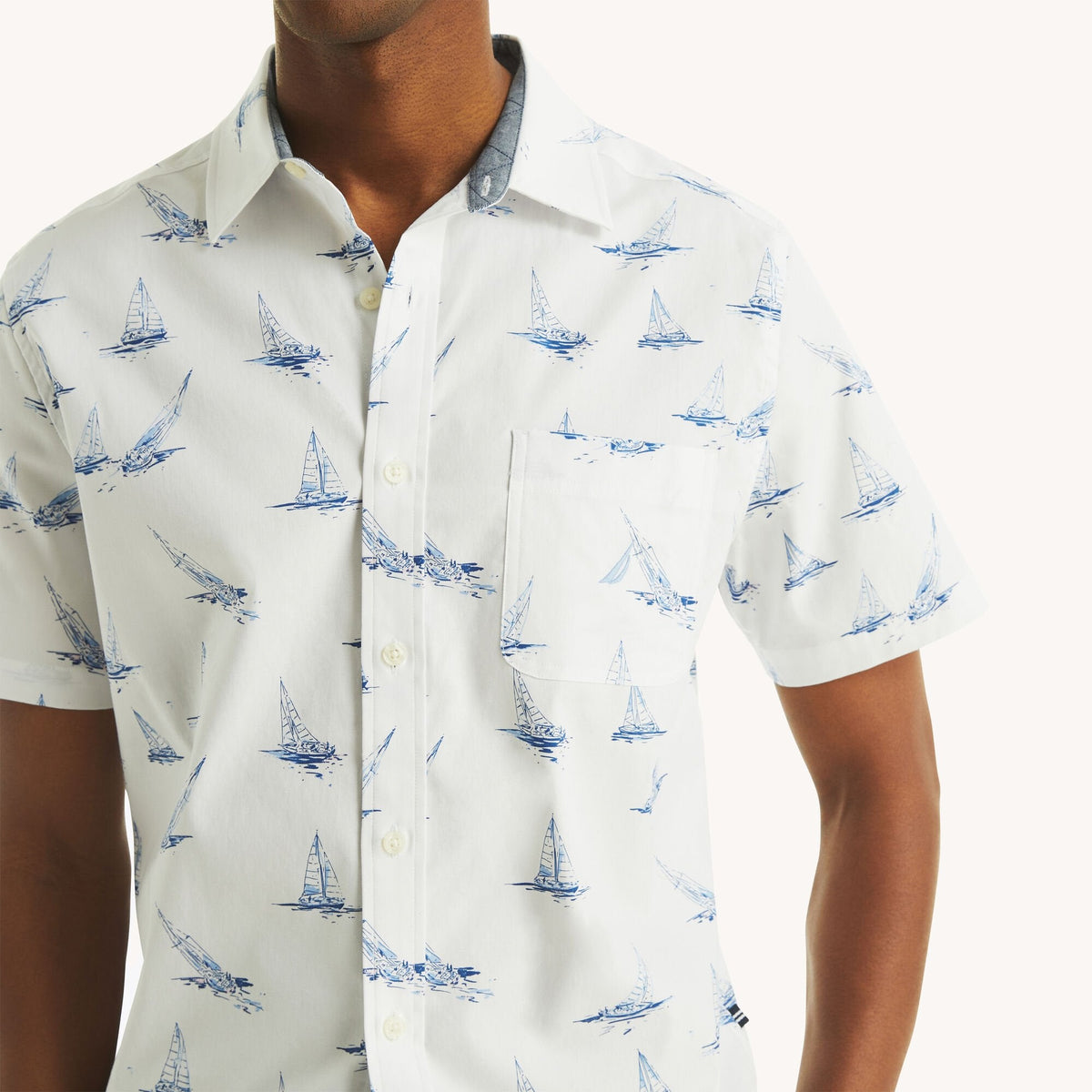 Camisa de hombre de manga corta con estampado
