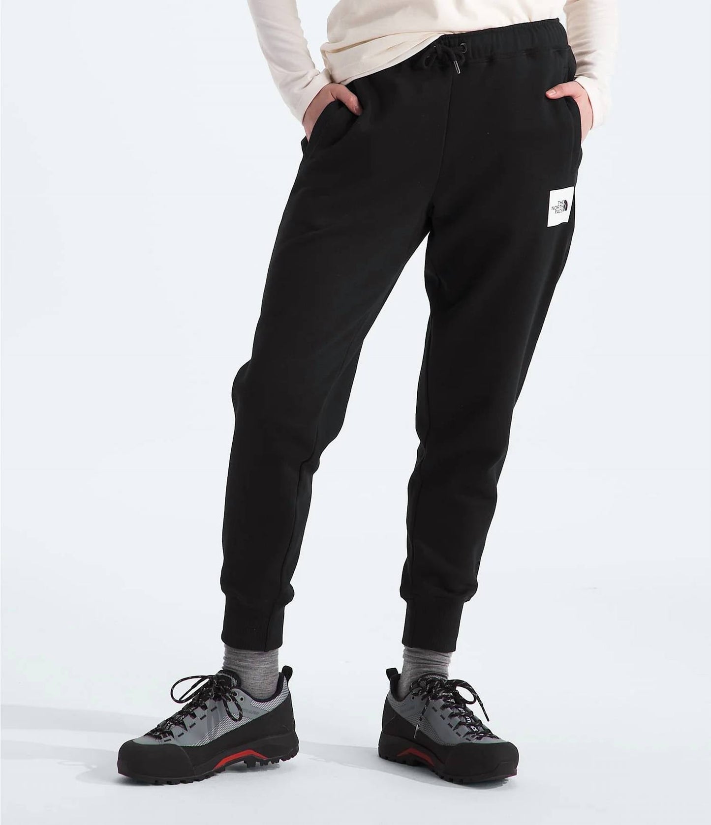 Pantalón deportivo color negro