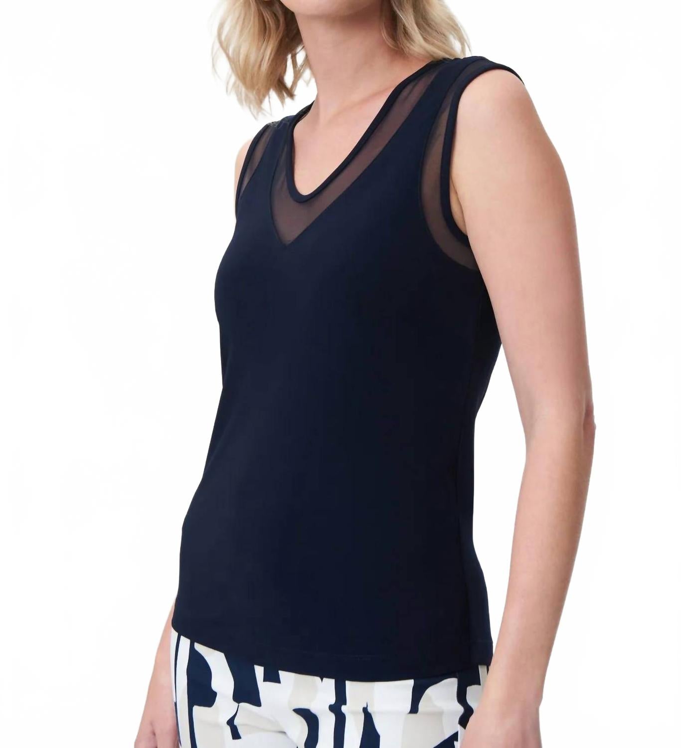 Camiseta sin mangas color azul marino