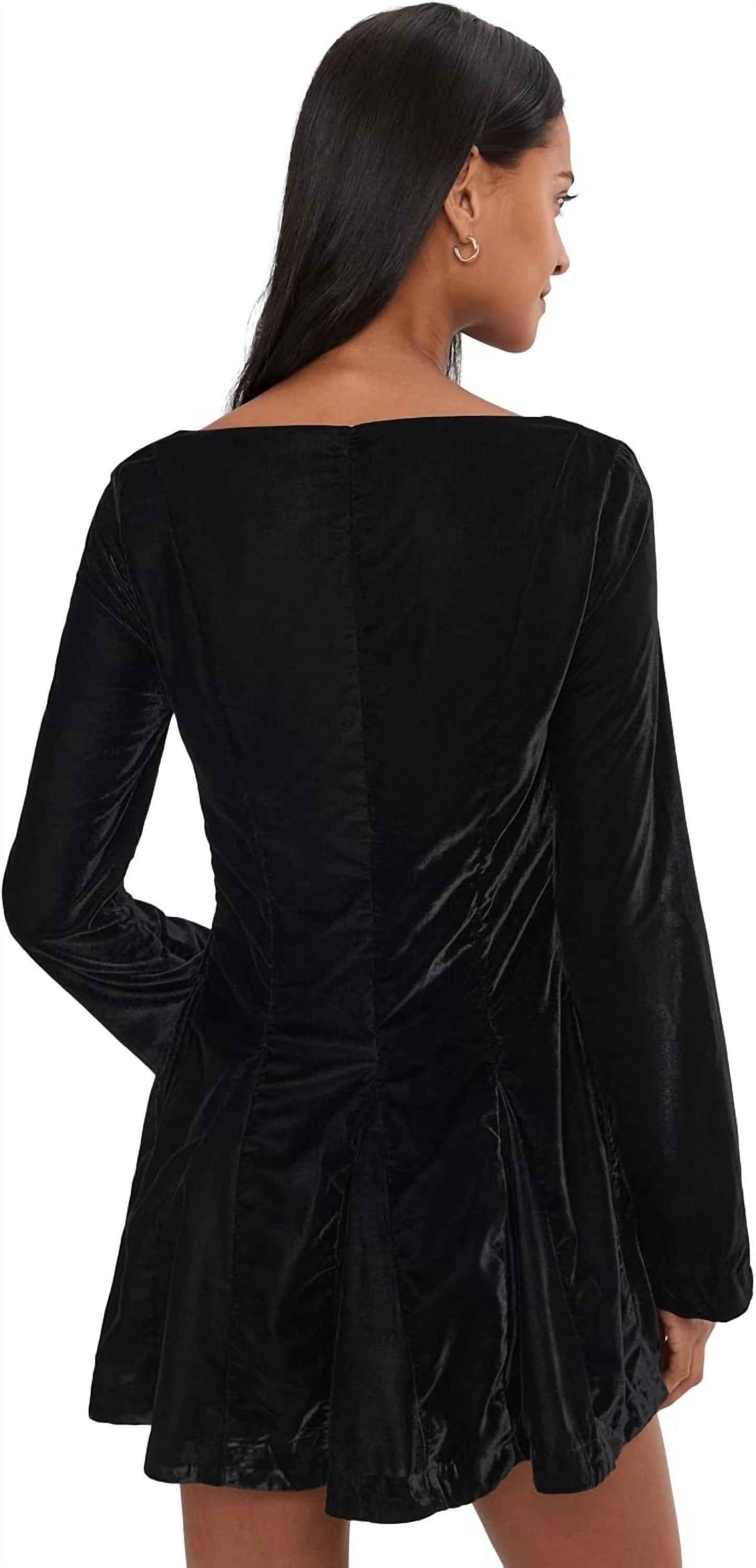 Vestido de terciopelo corto color negro