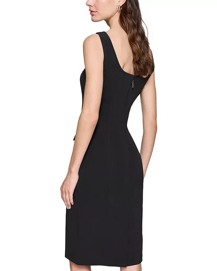Vestido de mujer con escote cuadrado color negro