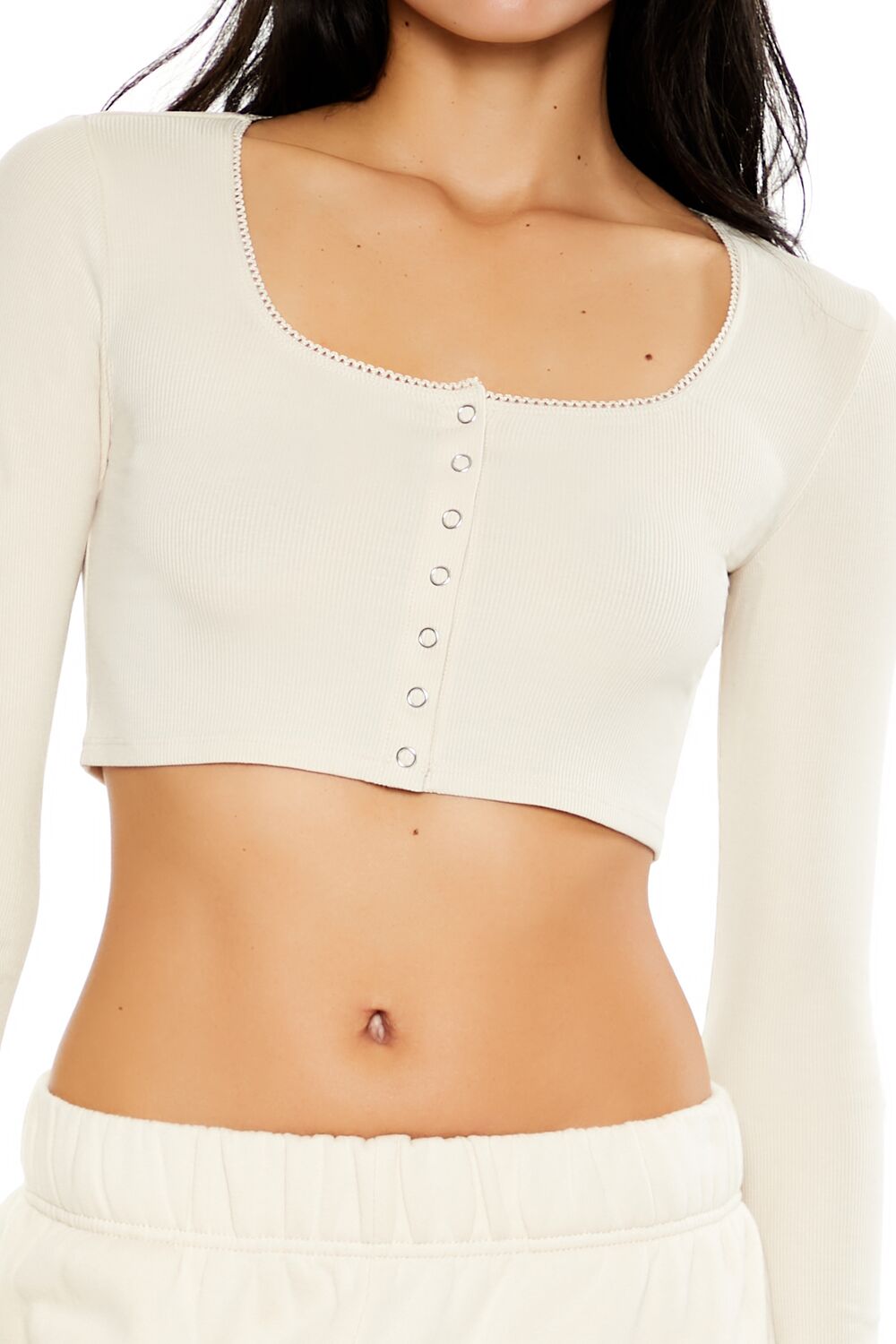 Camiseta con escote cuadrado
