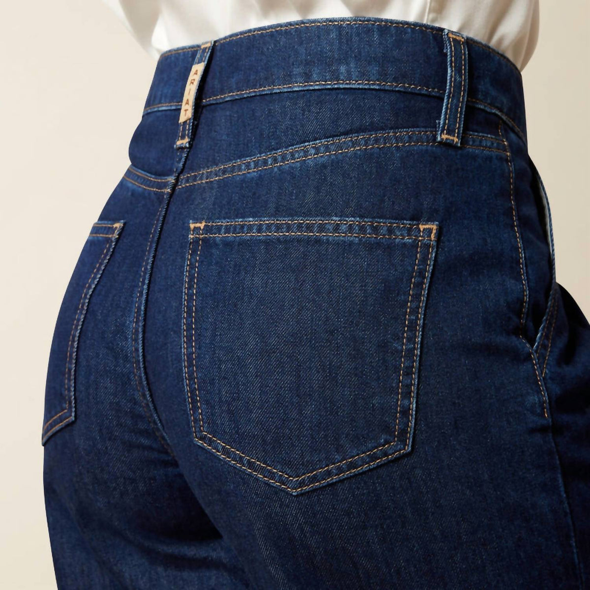 Jean con pliegues color azul
