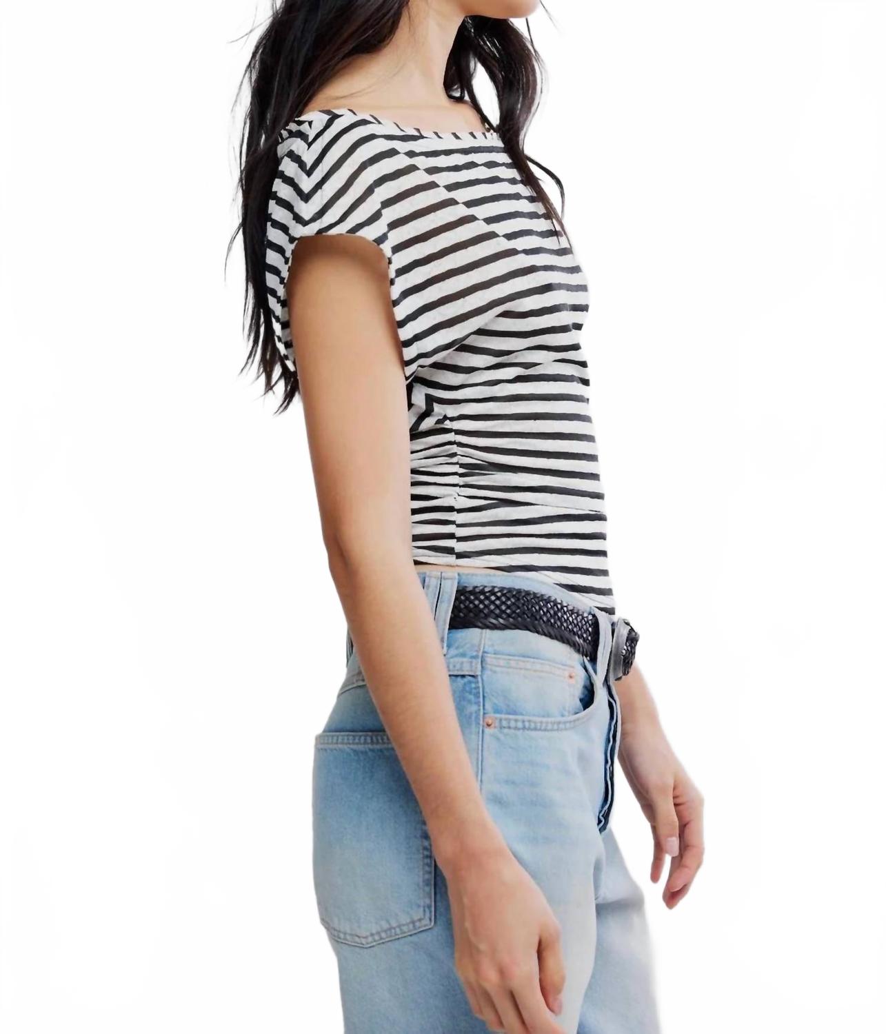 Top color negro