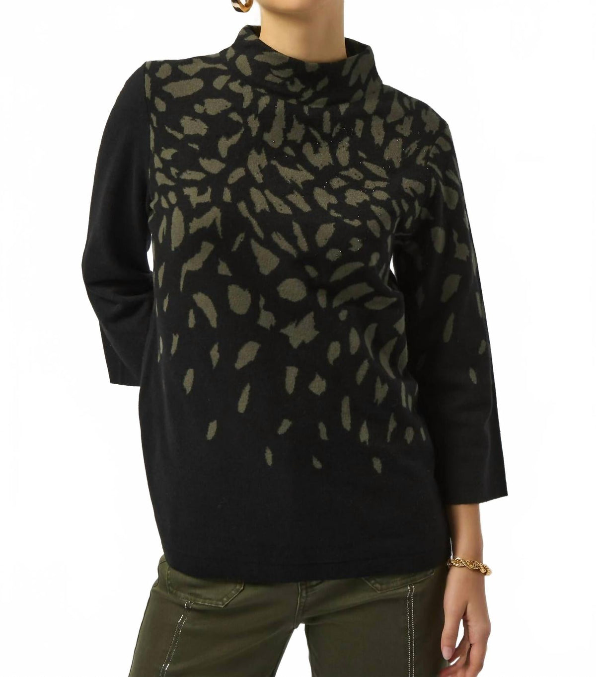 Suéter con estampado animal color negro