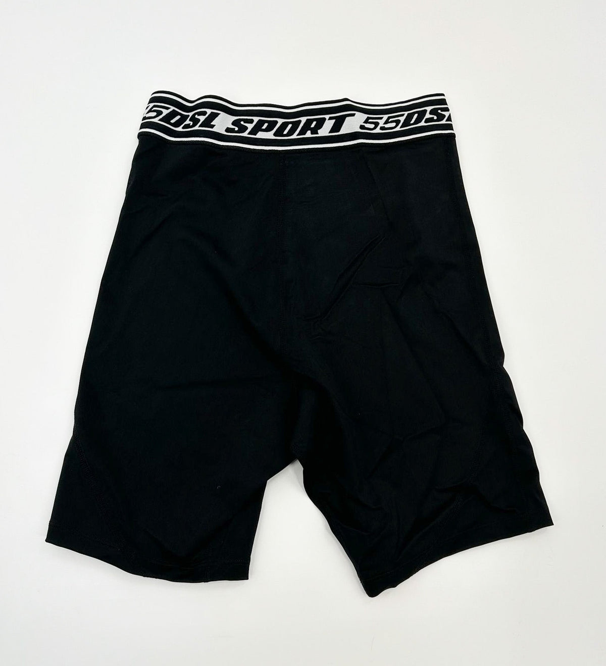 Short color negro