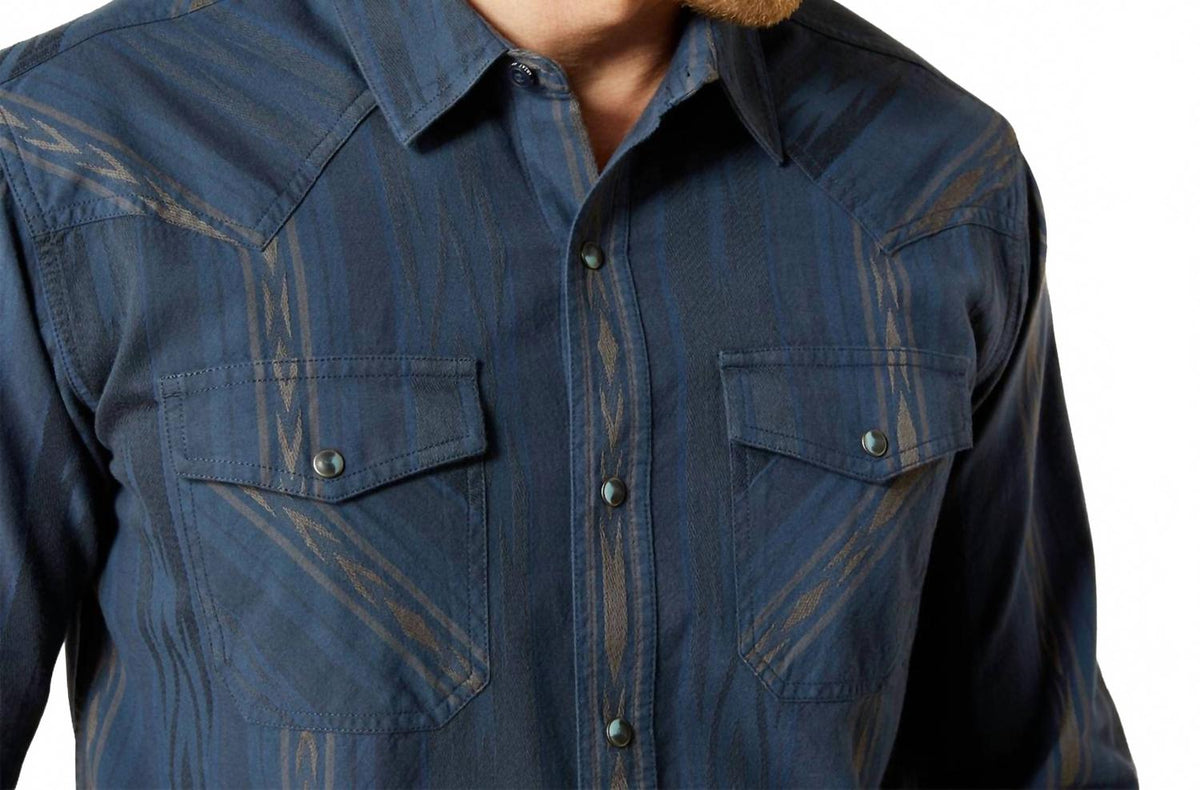 Camisa color azul marino