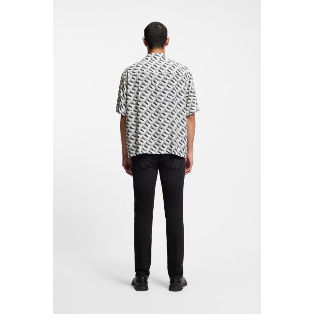 Camisa de corte amplio