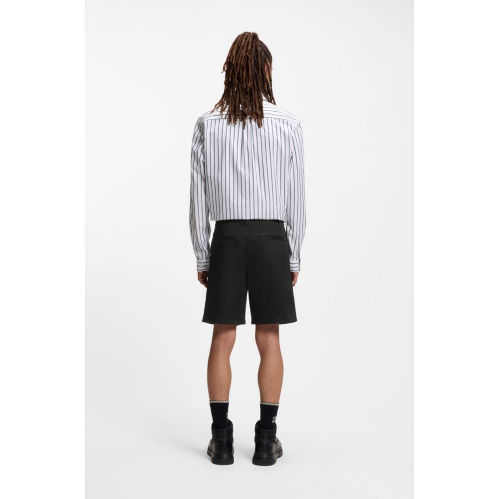 Short de algodón de corte ajustado