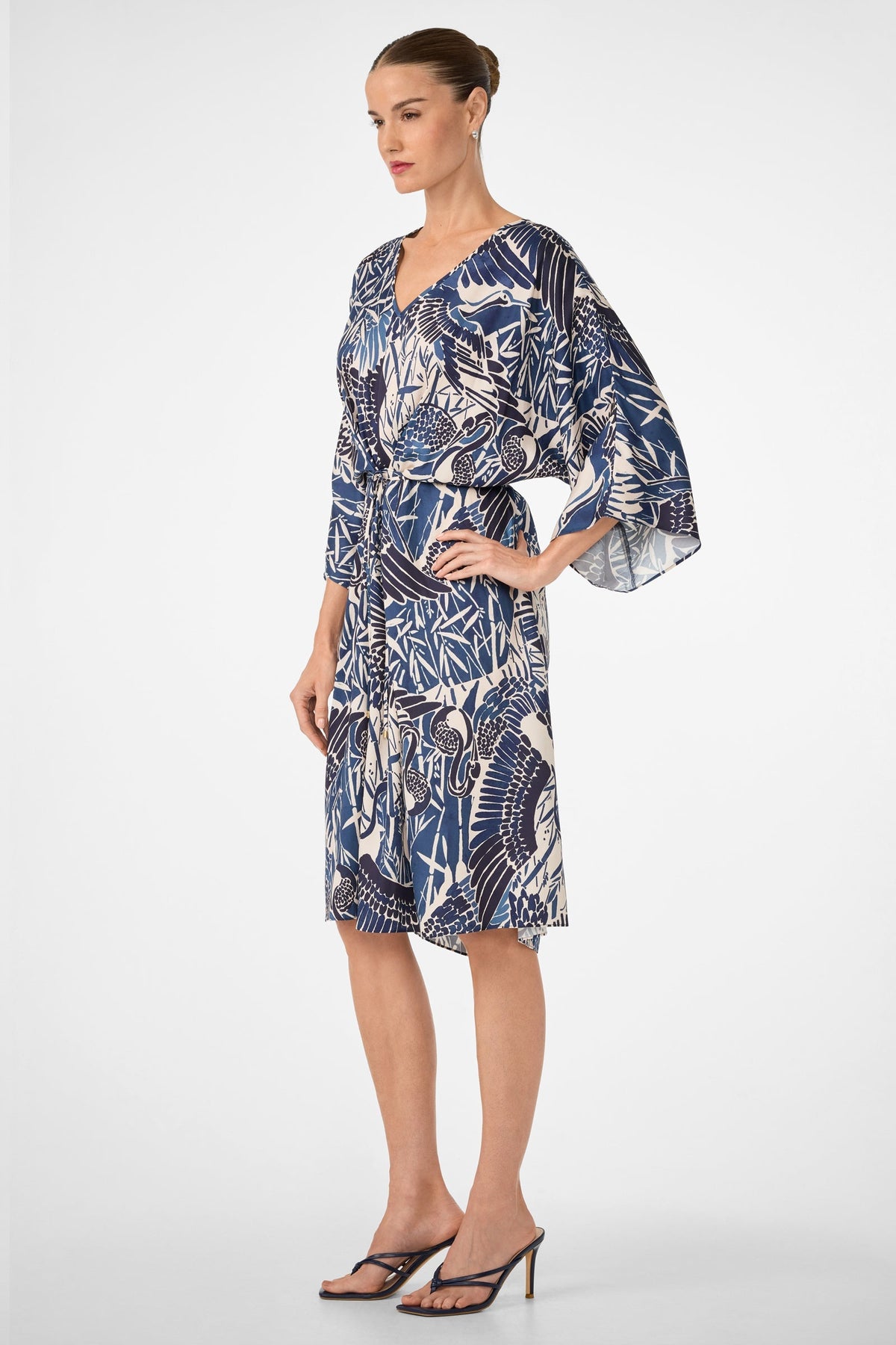Vestido midi de manga corta
