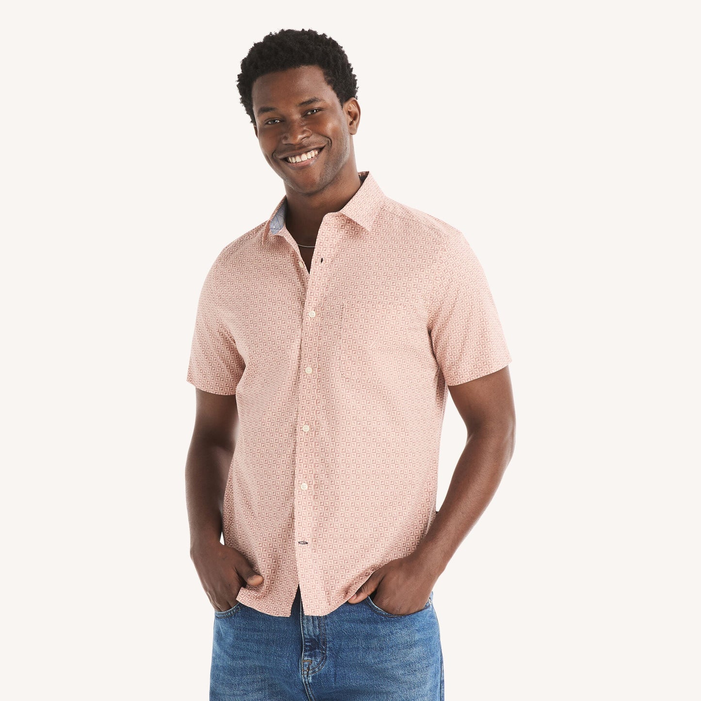 Camisa de hombre de manga corta con estampado
