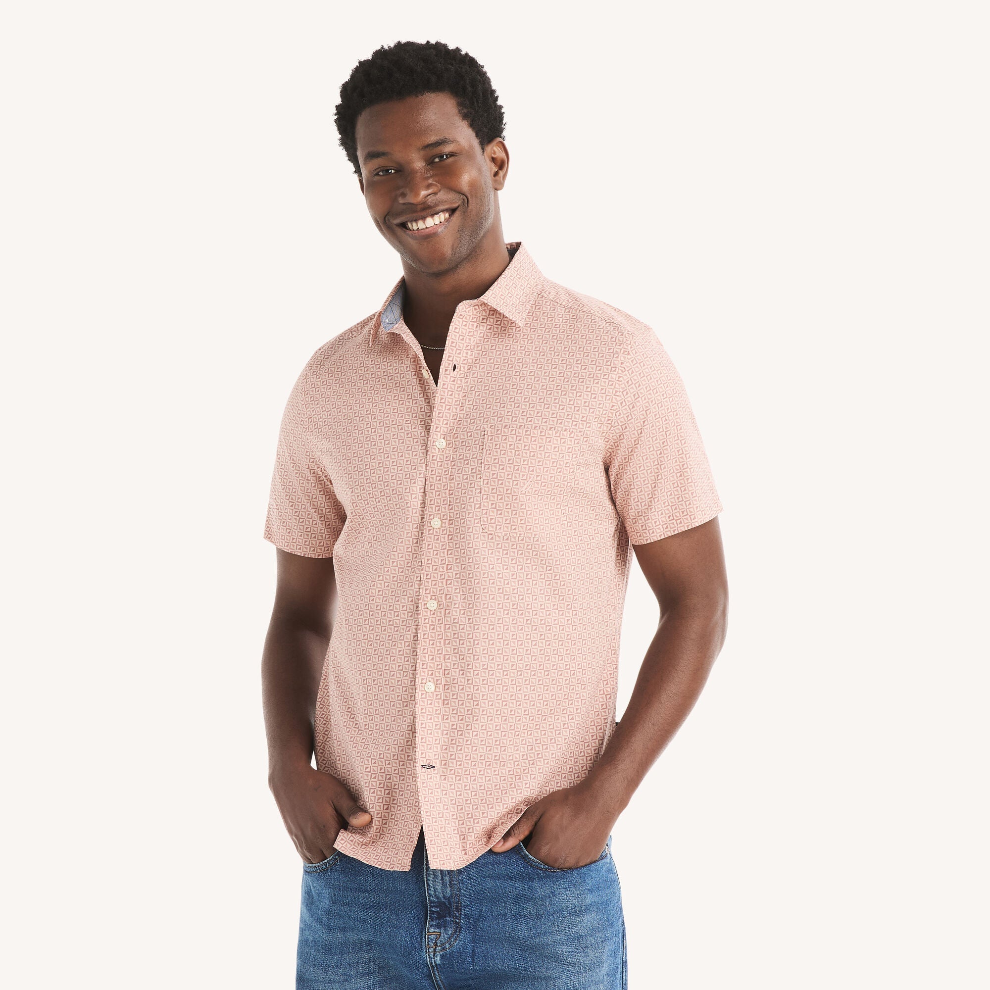 Camisa de hombre de manga corta con estampado