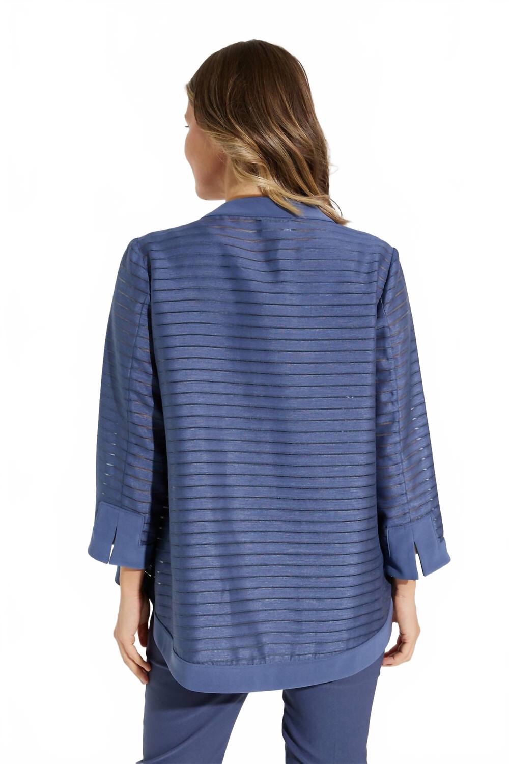 Chaqueta a rayas color azul