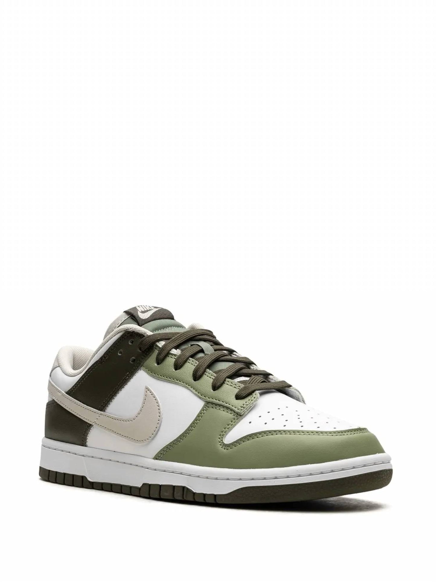 Tenis de hombre color verde