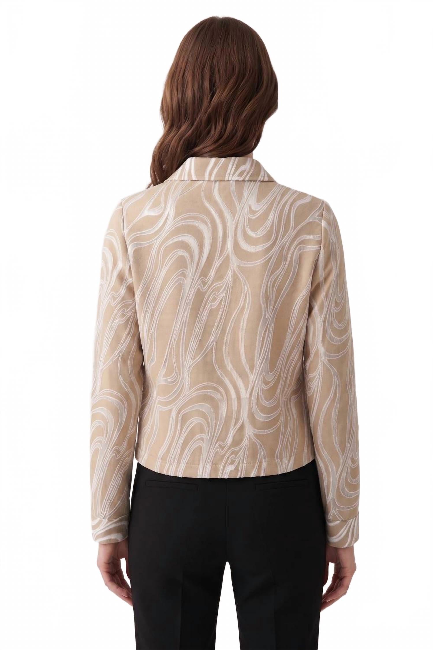 Chaqueta color beige