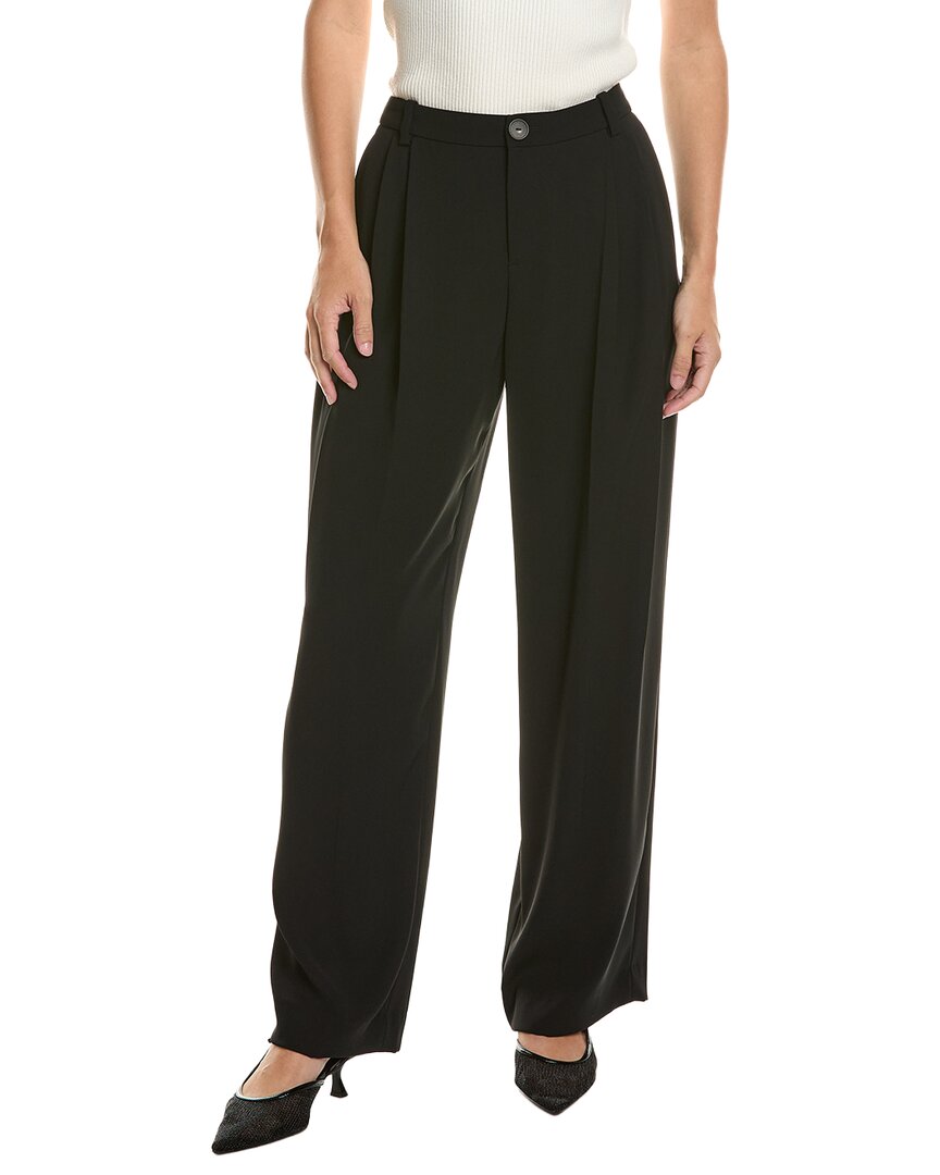 Pantalón con pliegues