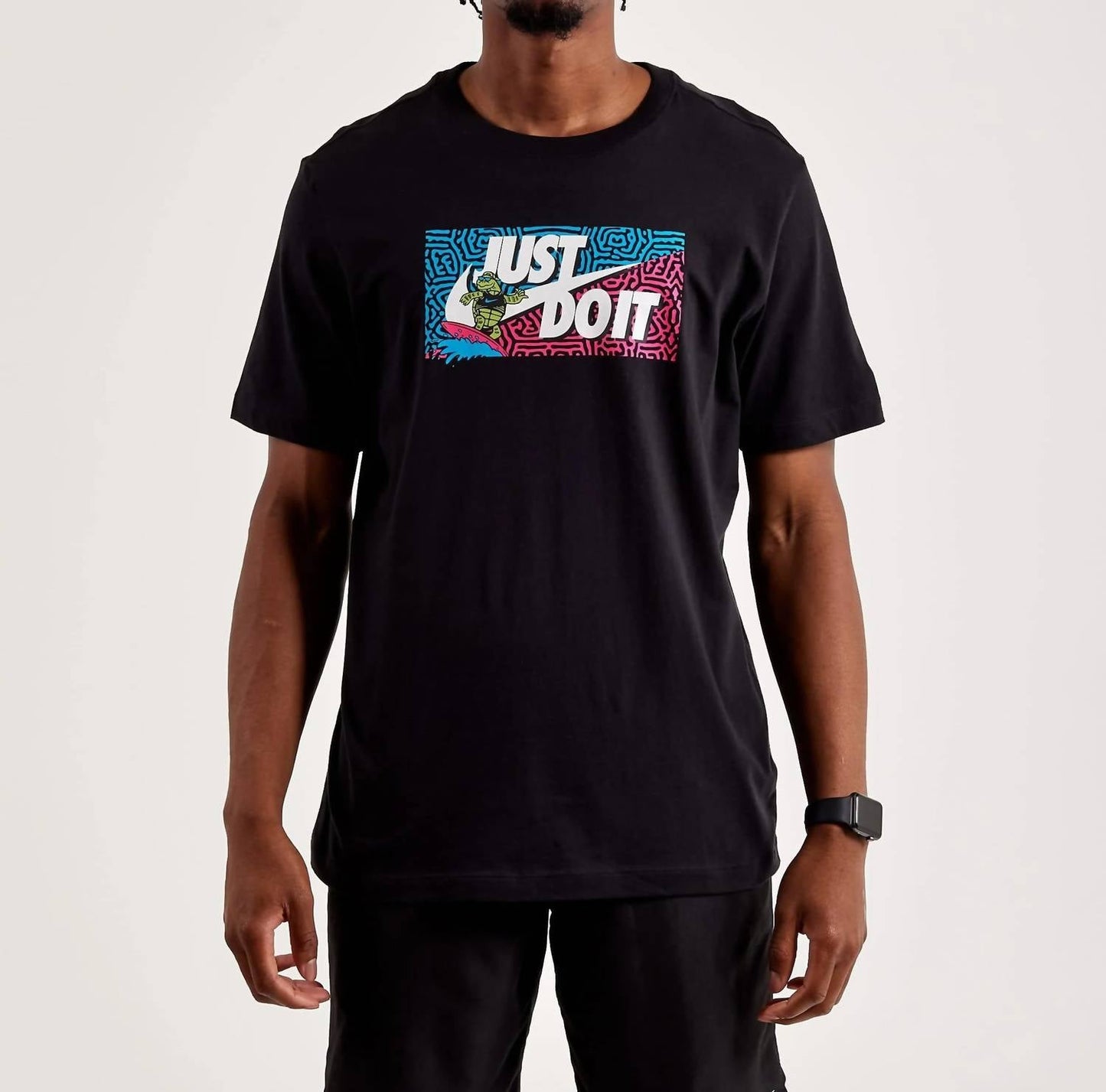 Camiseta color negro