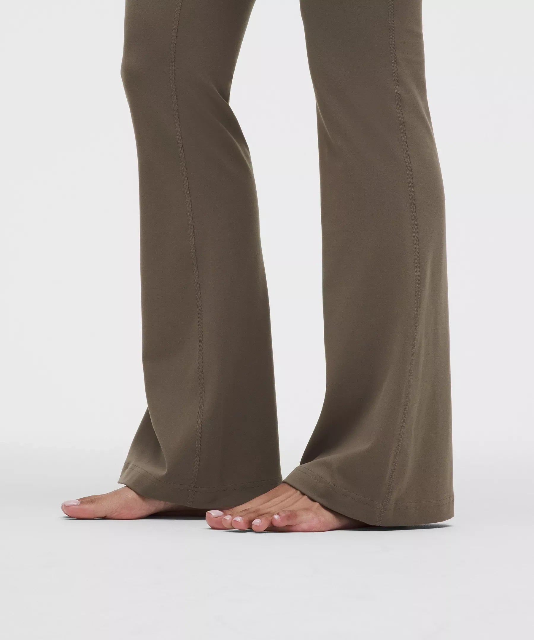 Pantalón de tiro alto