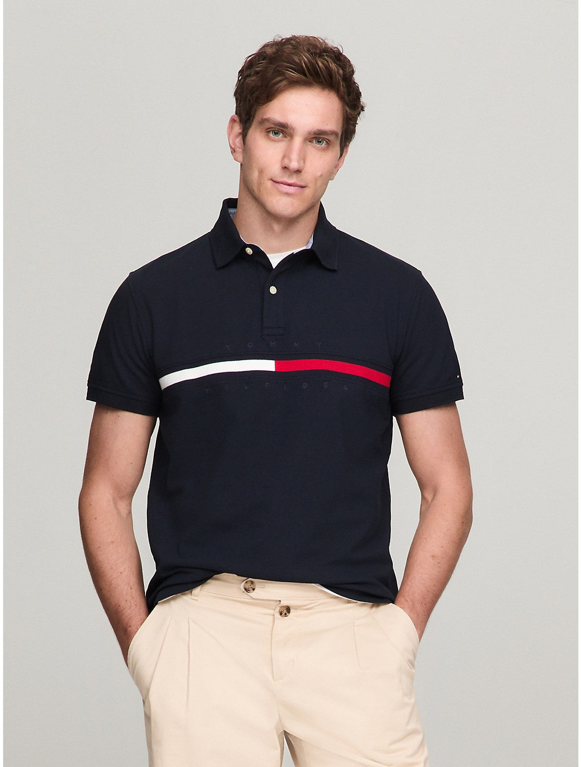 Polo de hombre a rayas con bordado