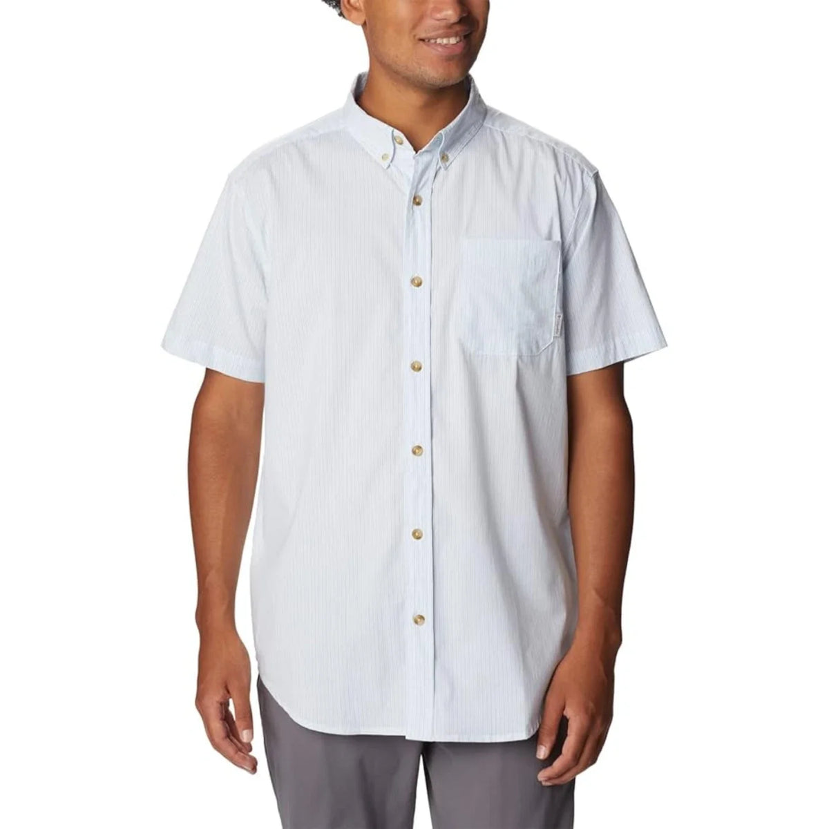 Camisa de hombre de manga corta a rayas color blanco