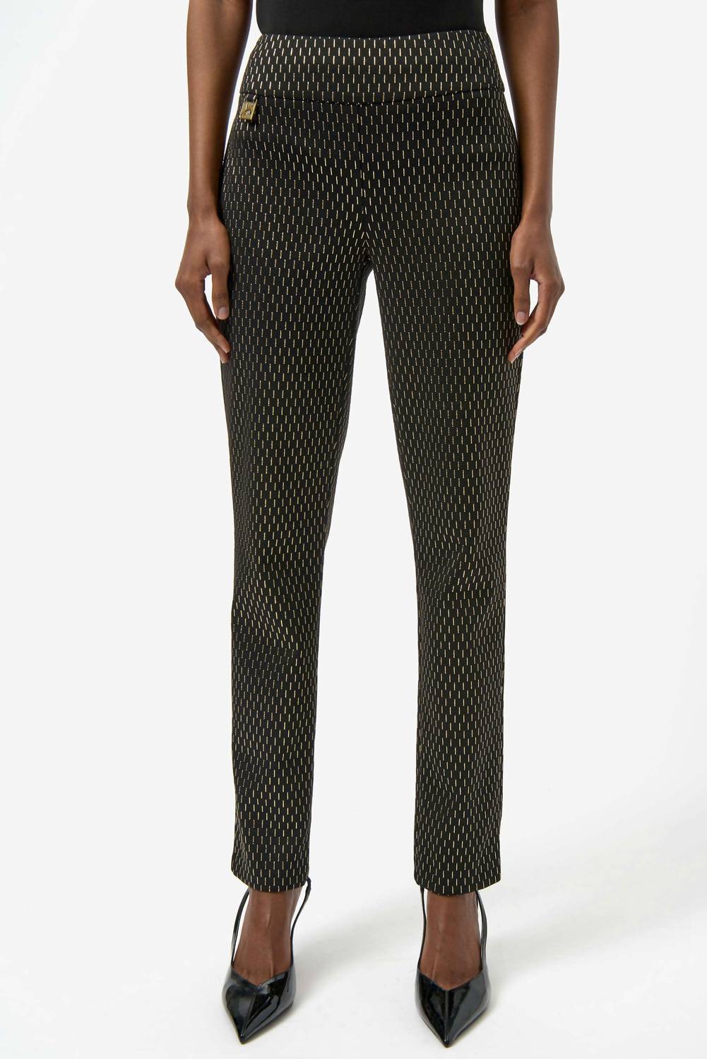 Pantalón color negro y dorado