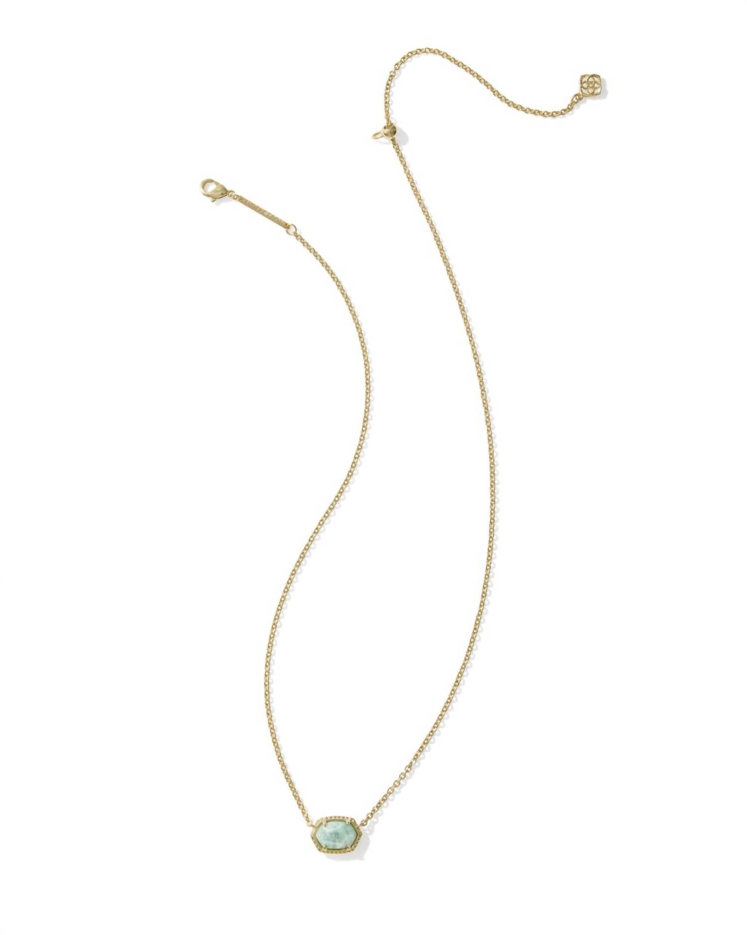 Collar de mujer color dorado