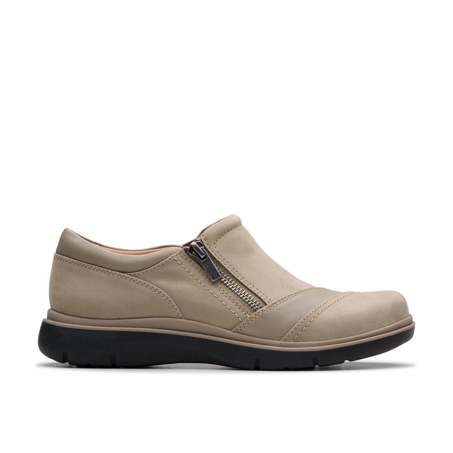 Calzado de nobuk color beige