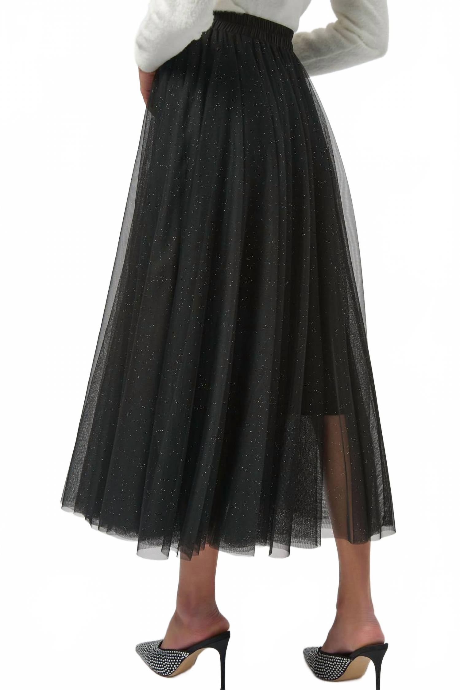 Falda color negro